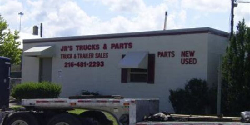 JR’s Trucks and Parts